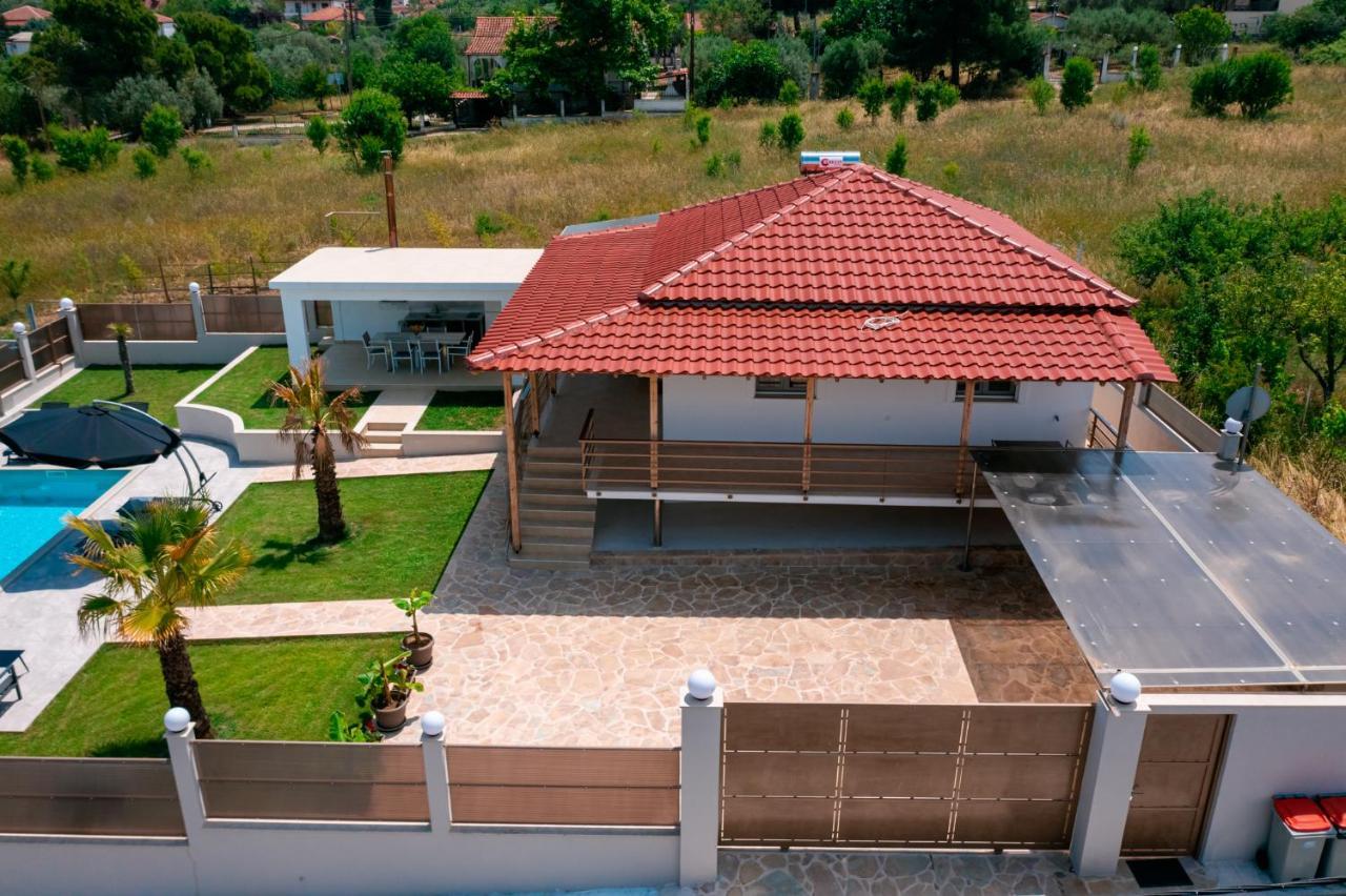 Vergia Villa Liana , Private Villa With Pool And Garden מראה חיצוני תמונה