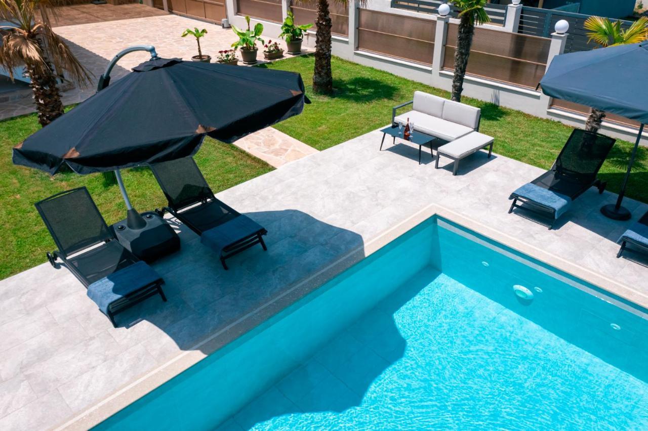 Vergia Villa Liana , Private Villa With Pool And Garden מראה חיצוני תמונה