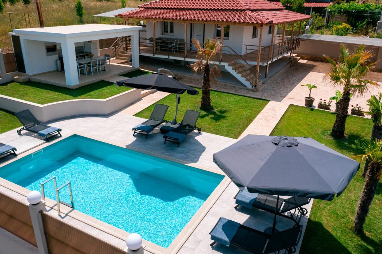 Vergia Villa Liana , Private Villa With Pool And Garden מראה חיצוני תמונה