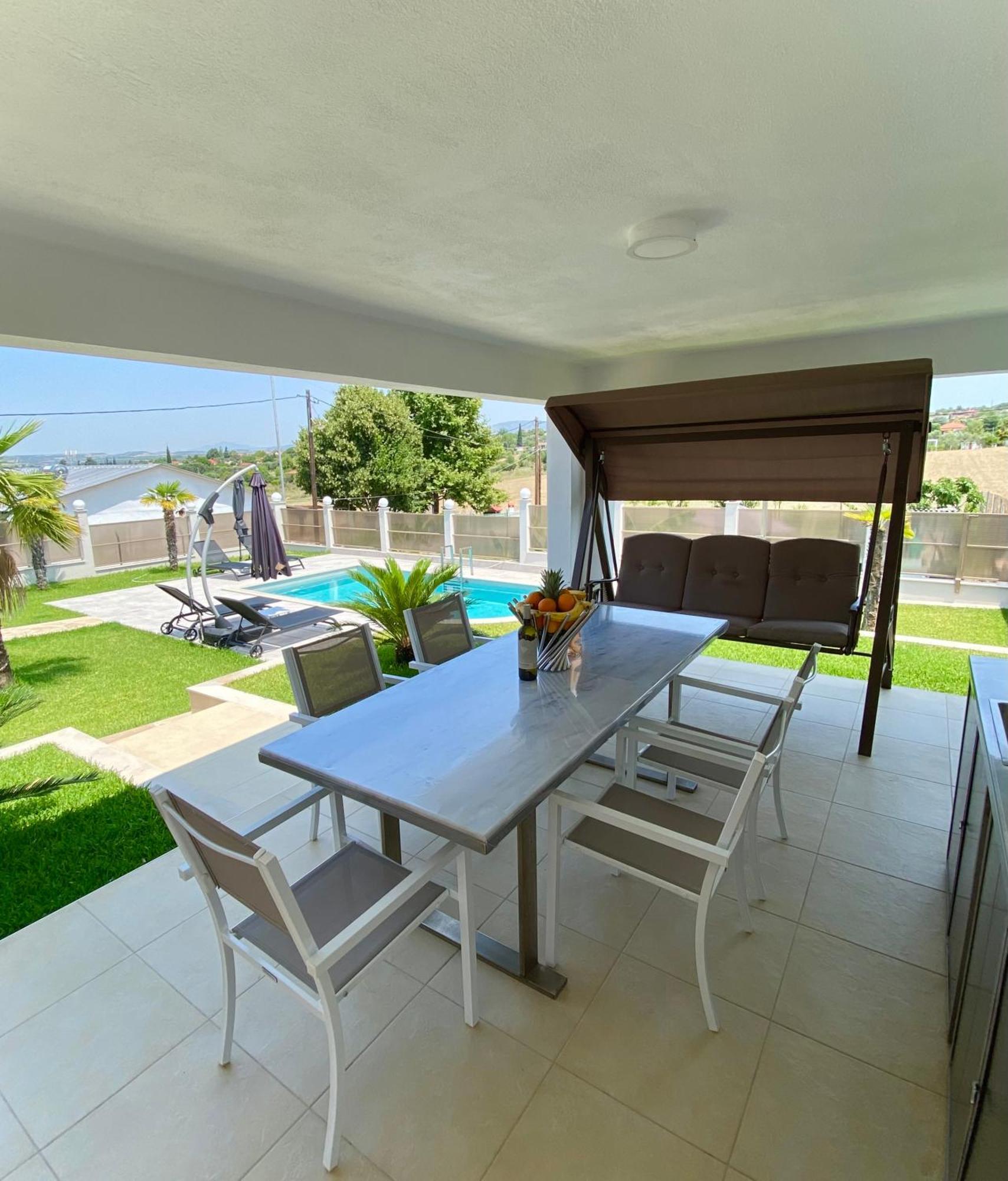 Vergia Villa Liana , Private Villa With Pool And Garden מראה חיצוני תמונה