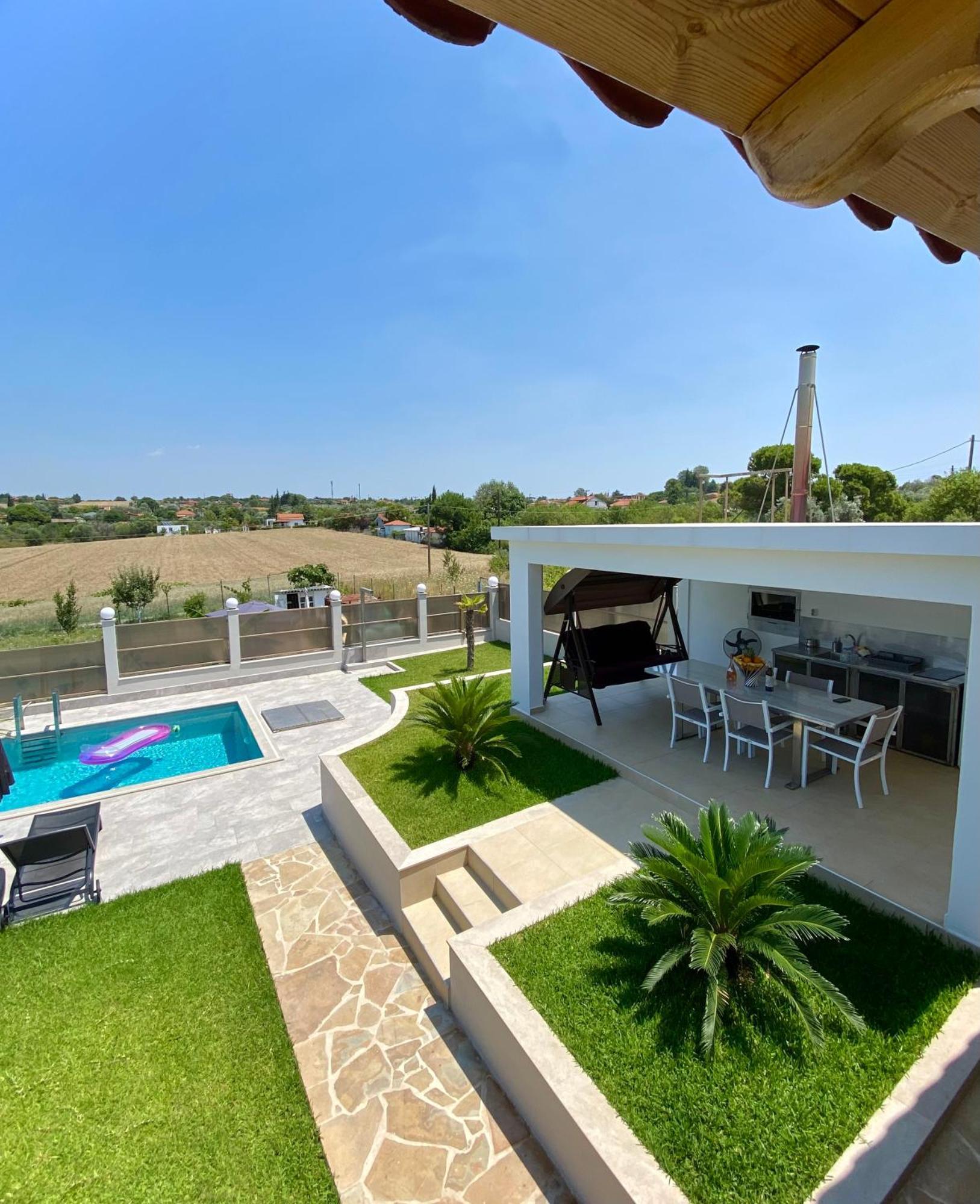 Vergia Villa Liana , Private Villa With Pool And Garden מראה חיצוני תמונה